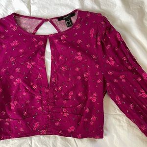 F21 FLORAL CUTOUT LONG SLEEVE TOP